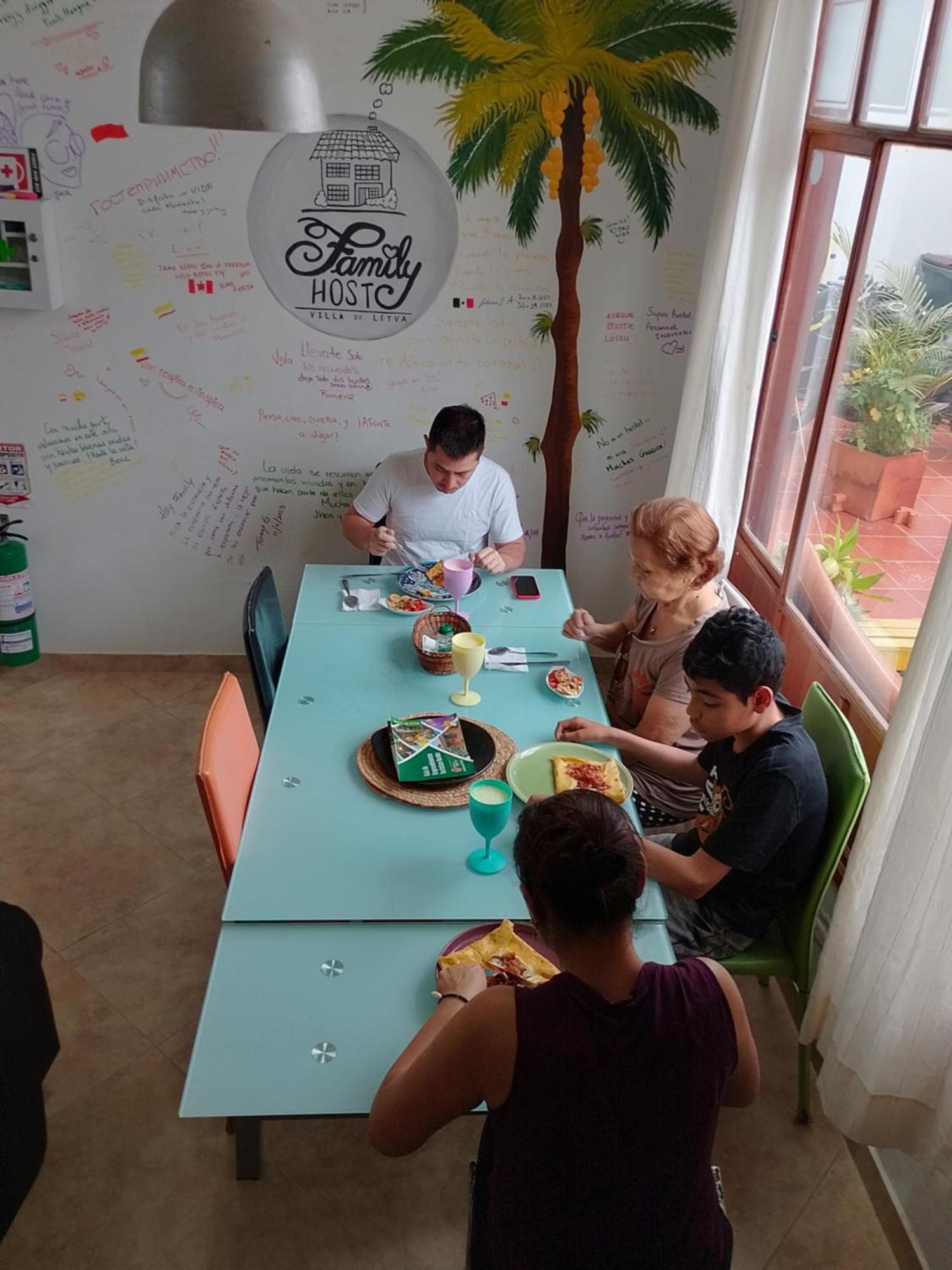Family Host Hostel Villa de Leyva Εξωτερικό φωτογραφία